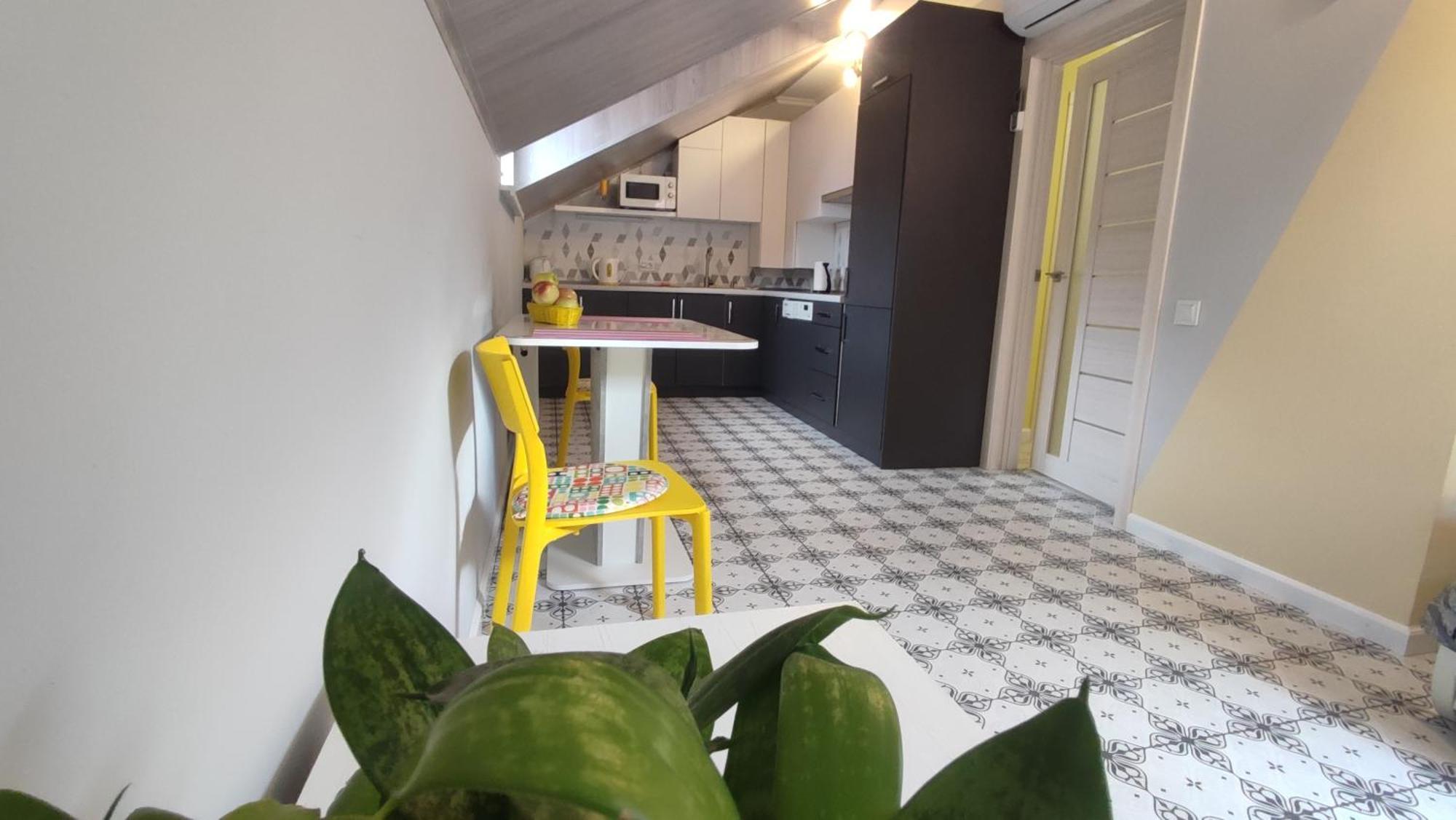 Сонячна Мансарда Apartment Kamianets-Podilskyi Exterior photo